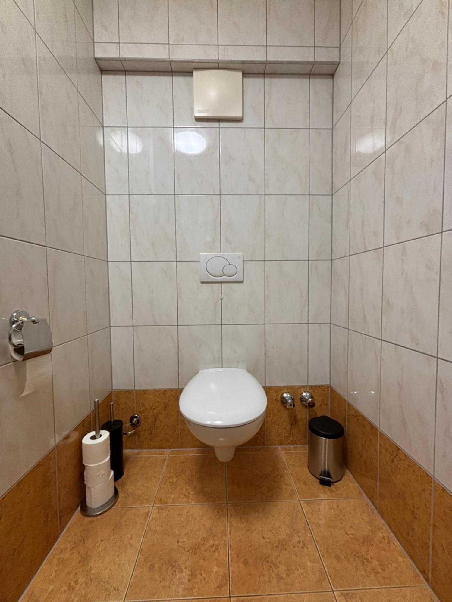 Anita Apartment 5 Flattach Luaran gambar